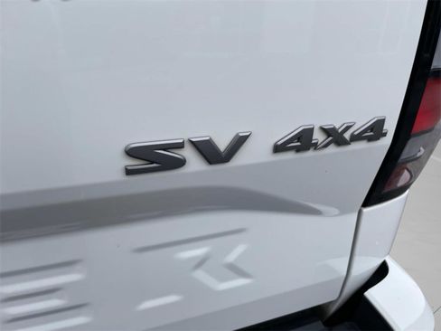 Used 2024 Nissan Frontier SV w/ SV Convenience Package image 20