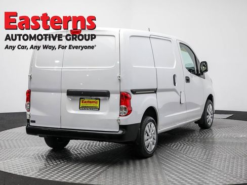 Used 2021 Nissan NV200 S image 5