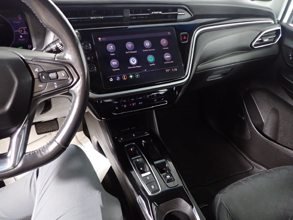 Used 2022 Chevrolet Bolt LT w/ Infotainment Package FWD image 31