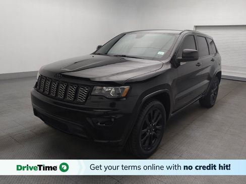 Used 2019 Jeep Grand Cherokee Altitude image 1