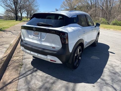 Used 2025 Nissan Kicks SR image 7