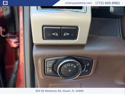 Used 2015 Ford F150 King Ranch w/ Equipment Group 601A Luxury AWD/4WD image 28