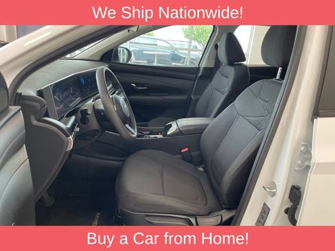 Used 2025 Hyundai Tucson SE AWD/4WD image 8
