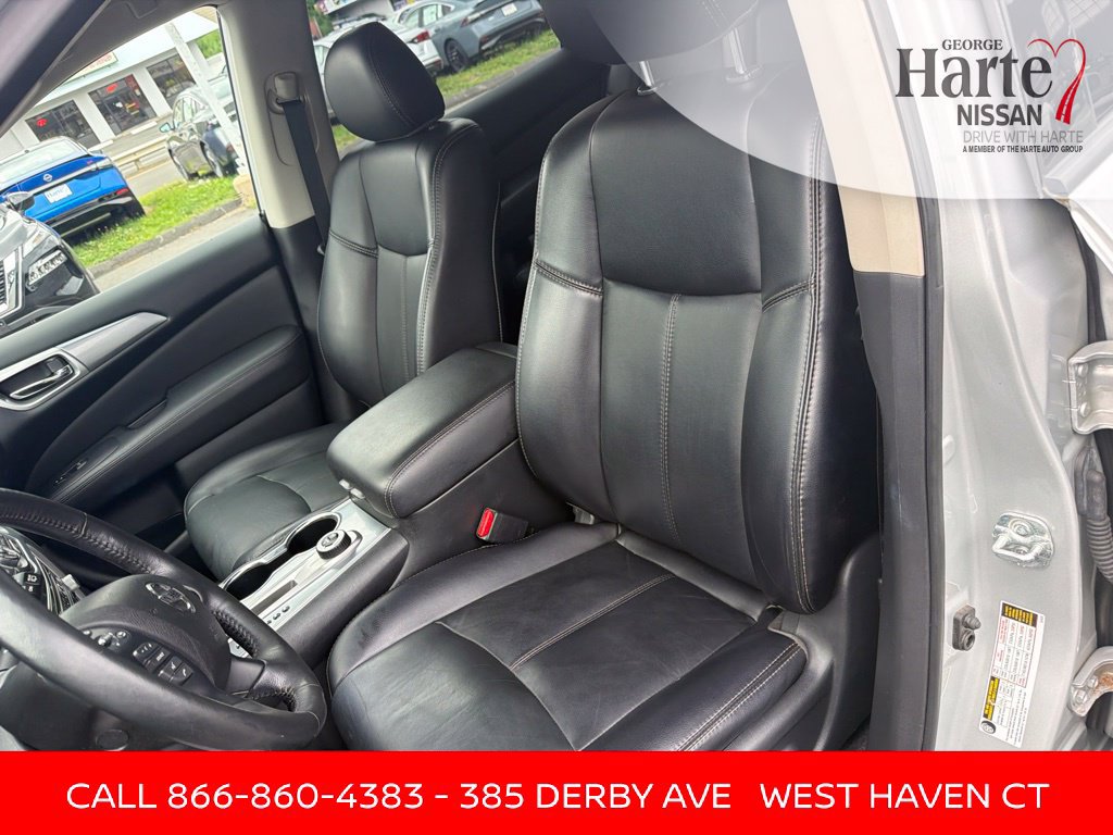 Used 2020 Nissan Pathfinder SL AWD/4WD image 18