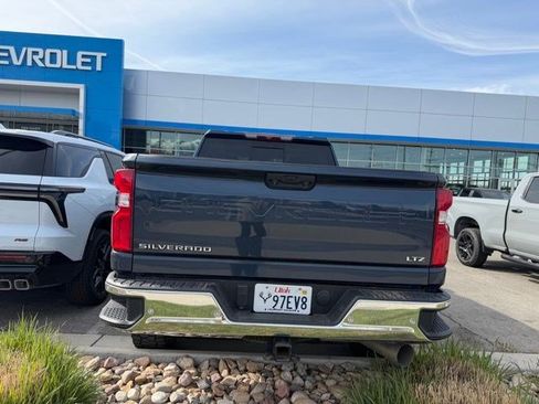 Used 2022 Chevrolet Silverado 3500 LTZ w/ LTZ Plus Package image 7