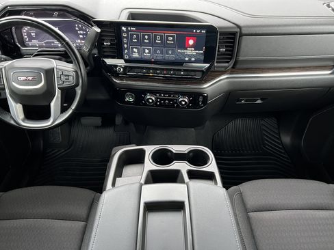Used 2024 GMC Sierra 1500 SLE image 31