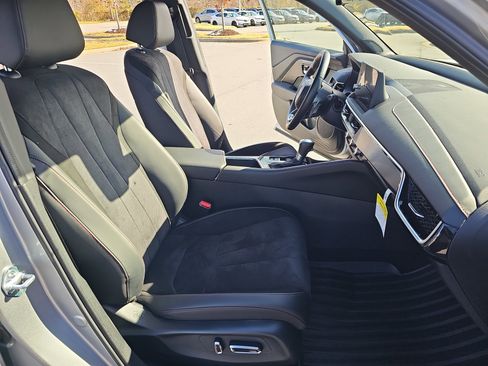 Certified 2025 Acura ADX A-Spec image 10