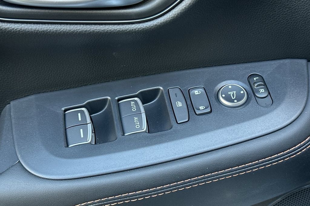Certified 2027 Honda HR-V Sport image 35