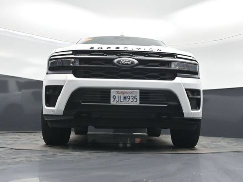 Used 2023 Ford Expedition Limited AWD/4WD image 43
