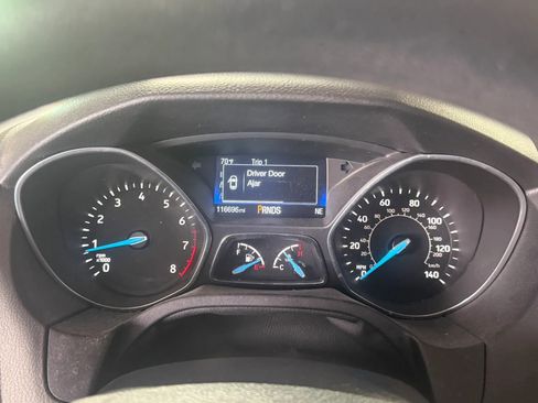 Used 2017 Ford Focus SE image 16