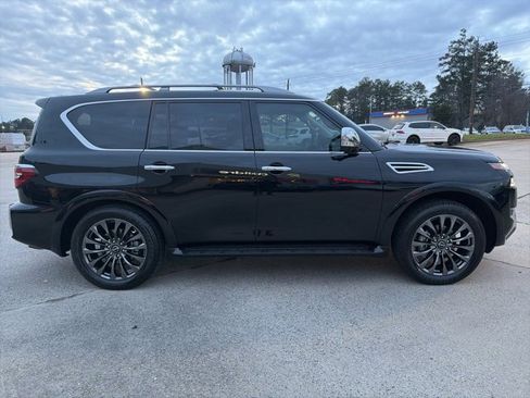 Used 2024 Nissan Armada Platinum w/ Captain's Chairs Package image 5