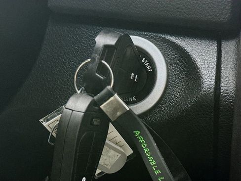 Used 2017 RAM 1500 Express w/ Express Value Package AWD/4WD image 26