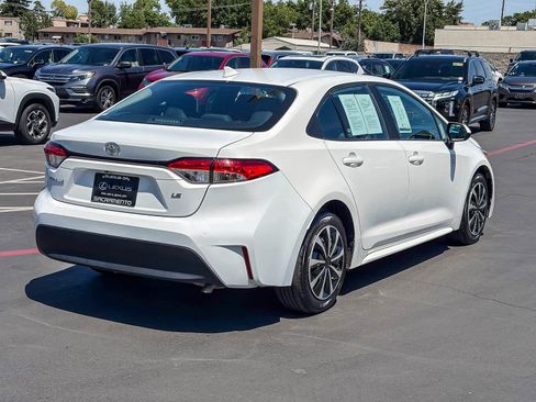 Used 2023 Toyota Corolla LE FWD image 4