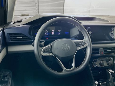 Used 2023 Volkswagen Taos SE image 18