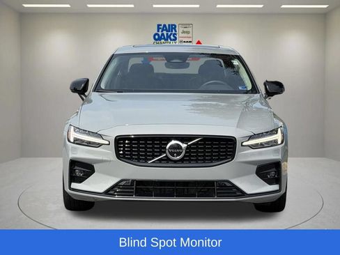 Used 2025 Volvo S60 B5 Plus FWD image 4