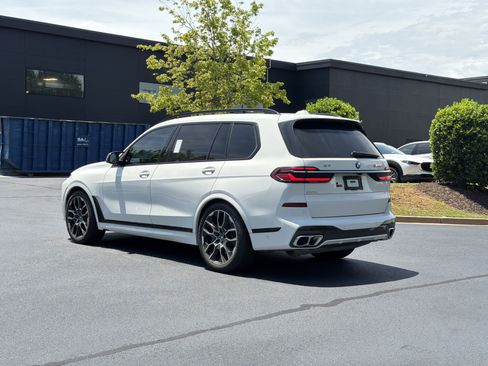 Used 2024 BMW X7 M60i AWD/4WD image 15