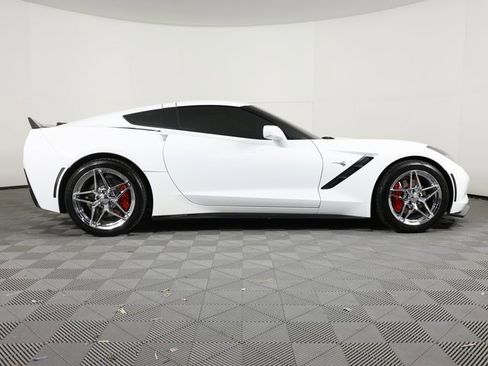 Used 2016 Chevrolet Corvette Stingray image 4