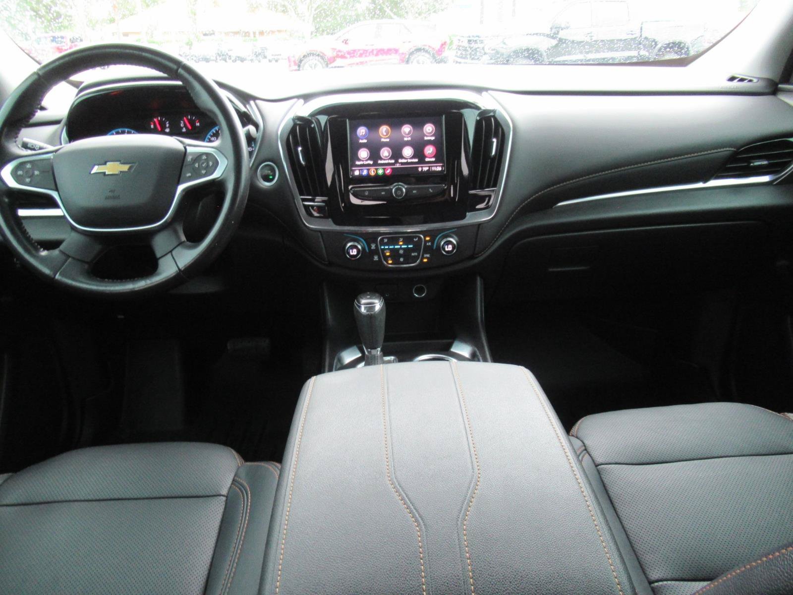 Used 2020 Chevrolet Traverse LT FWD image 14