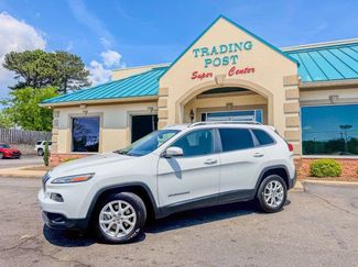Used 2015 Jeep Cherokee Latitude FWD video 2