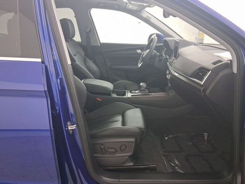 Used 2024 Audi Q5 e Premium Plus w/ Premium Plus Package image 32