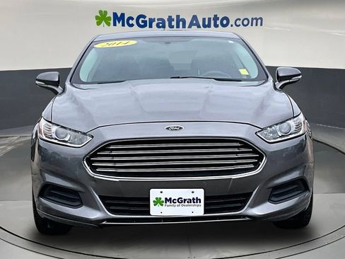 Used 2014 Ford Fusion SE FWD image 2