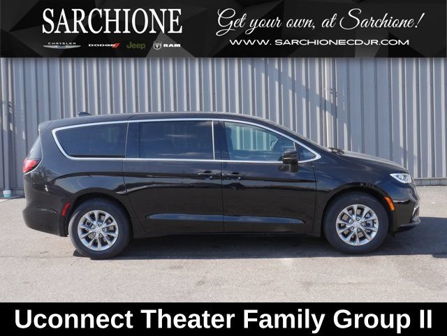 New 2026 Chrysler Pacifica Select AWD/4WD image 1