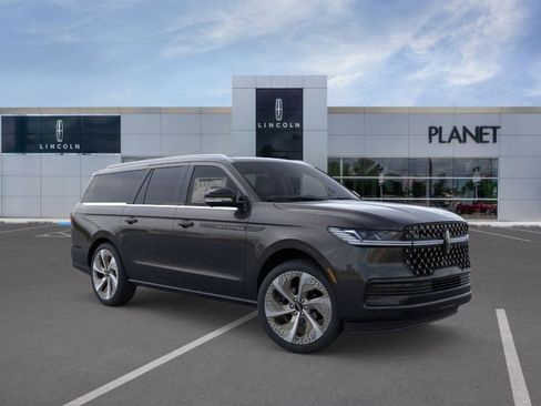 New 2026 Lincoln Navigator L Black Label AWD/4WD image 7