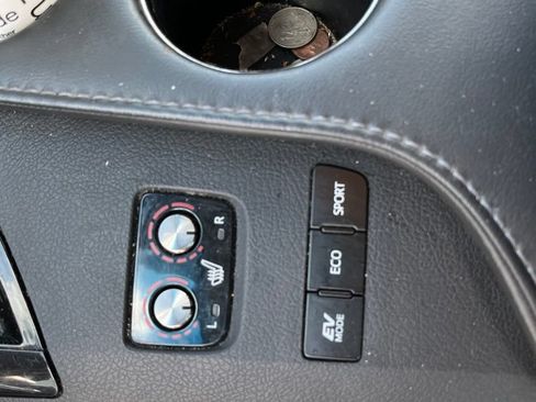 Used 2016 Toyota Avalon XLE Premium w/ Protection Package FWD image 5