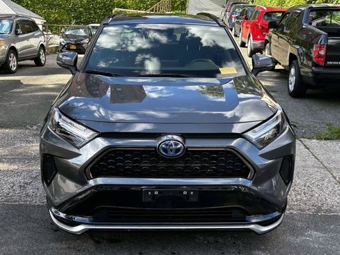 Used 2024 Toyota RAV4 SE w/ Weather & Moonroof Package AWD/4WD image 6
