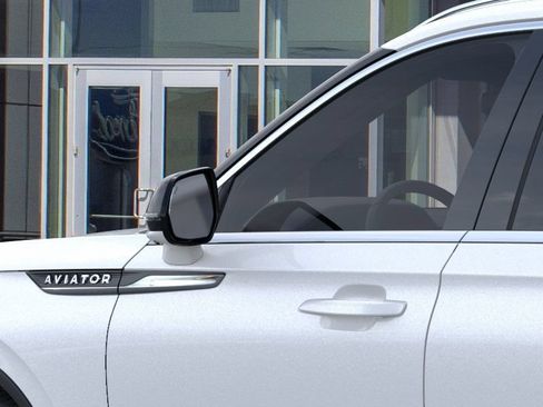 New 2026 Lincoln Aviator Reserve w/ Luxury Package RWD image 20