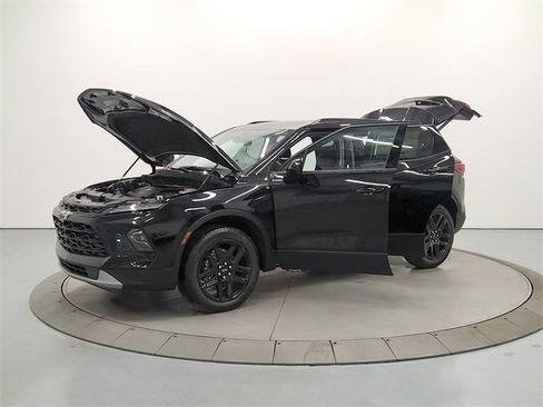 New 2026 Chevrolet Blazer LT w/ Convenience Package image 11