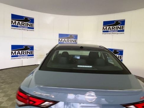 Used 2025 Nissan Sentra SR FWD image 9