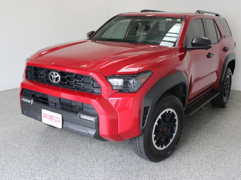 Used 2025 Toyota 4Runner TRD Off-Road Premium w/ Tow Technology Package AWD/4WD image 2