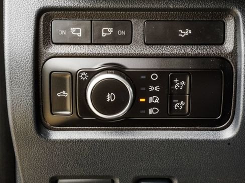 Used 2024 Ford F250 Lariat AWD/4WD image 33