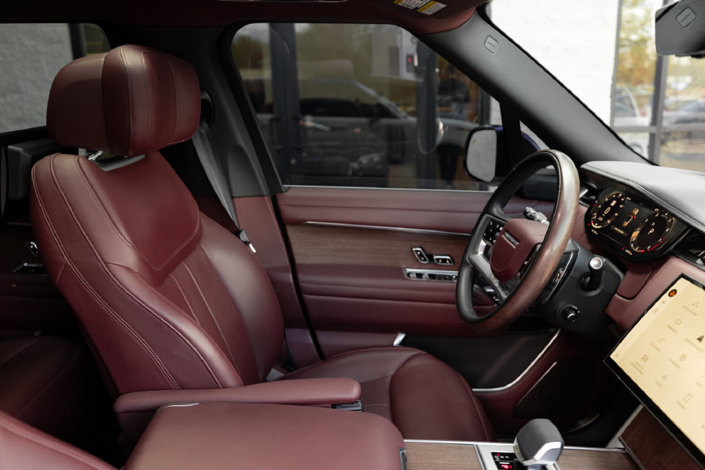 Used 2024 Land Rover Range Rover Autobiography AWD/4WD image 16