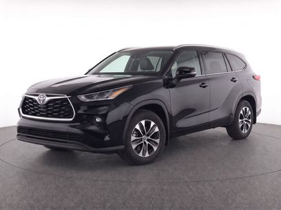 Used 2021 Toyota Highlander XLE