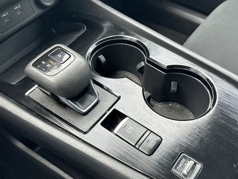 Certified 2024 Nissan Rogue S FWD image 21
