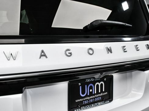 Used 2022 Jeep Wagoneer Series III w/ Premium Group I image 94