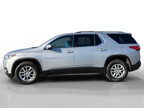 Used 2018 Chevrolet Traverse LT w/ LPO, Cargo Package image 2
