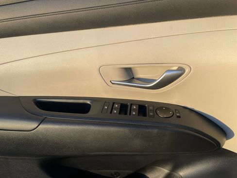 Used 2025 Hyundai Tucson SEL image 18