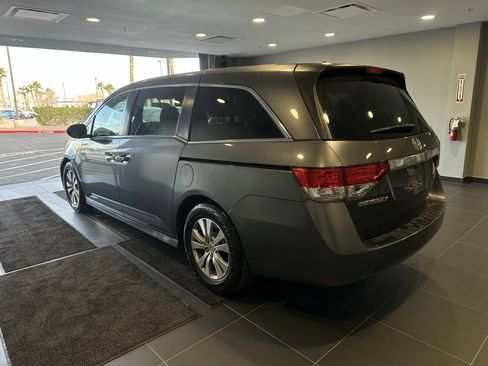 Used 2017 Honda Odyssey SE image 6