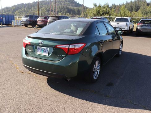Used 2014 Toyota Corolla LE FWD image 5