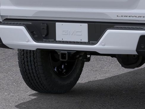 New 2026 GMC Canyon Denali AWD/4WD image 14