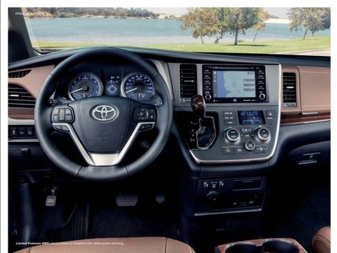 Used 2018 Toyota Sienna Limited Premium AWD/4WD image 18