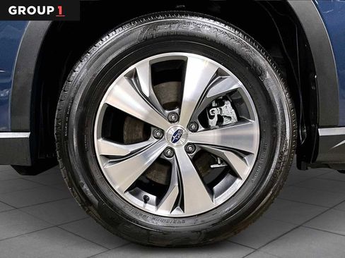 Certified 2024 Subaru Ascent Premium w/ Convenience Package image 10