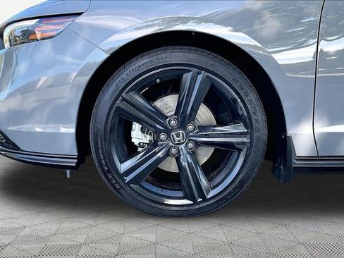 Used 2025 Honda Accord Sport image 24