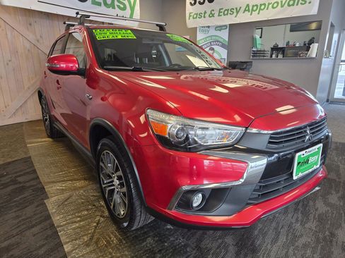 Used 2017 Mitsubishi Outlander Sport SE image 2