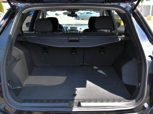 Used 2022 Chevrolet Equinox LT image 37