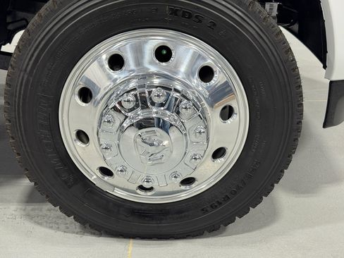 New 2025 RAM 4500 4x4 Crew Cab DRW w/ Laramie Trim Package image 14