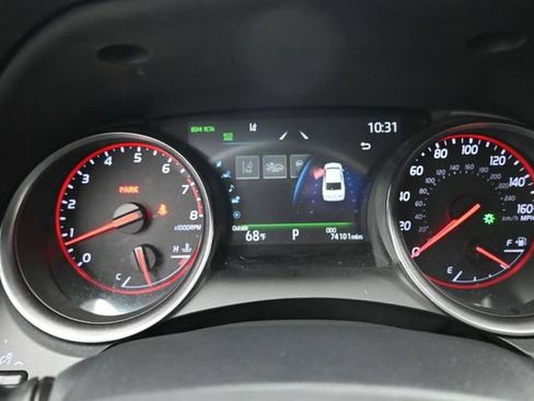 Used 2023 Toyota Camry XSE FWD image 11